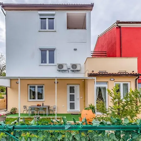 Ap Sanja Mit Eigenem Garten - Istriensonne 0730 Banjole